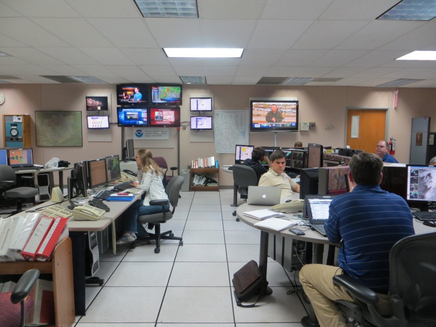 How Do You Get a Job With The National Weather Service? Emergency